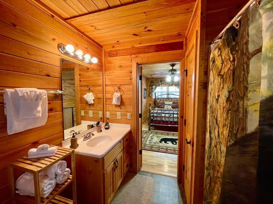 Cabin 2 Bed Close To Helen Hot Tub #15 Экстерьер фото