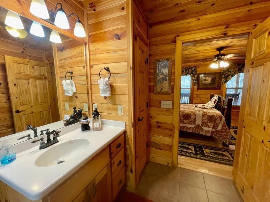 Cabin 2 Bed Close To Helen Hot Tub #15 Экстерьер фото