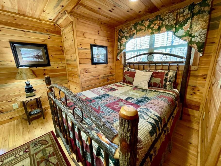 Cabin 2 Bed Close To Helen Hot Tub #15 Экстерьер фото